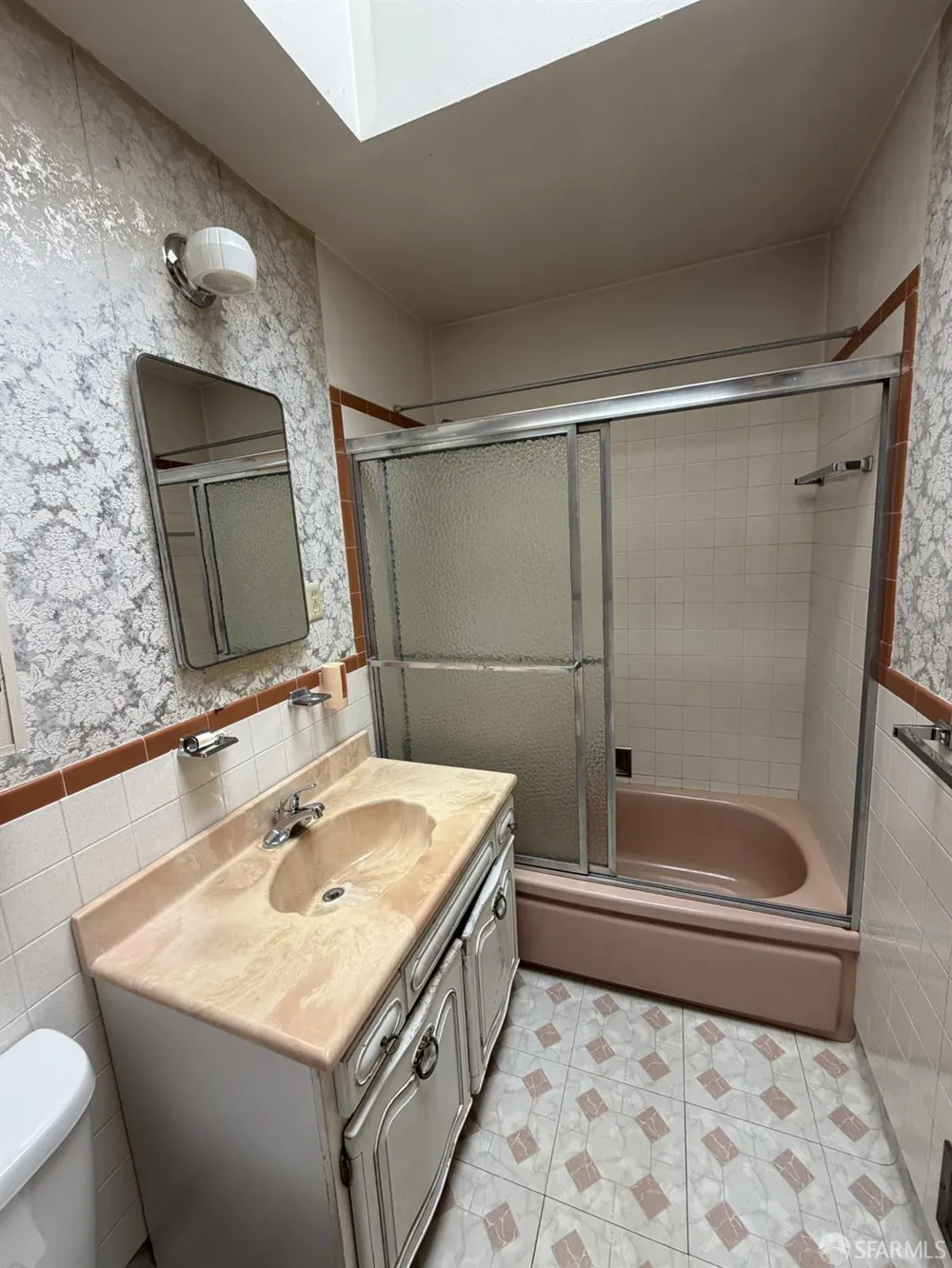 62 Neptune Street San Francisco, CA 94124