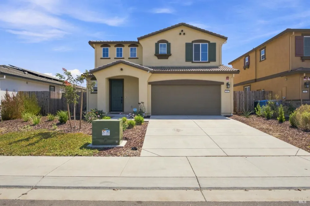 585 Shefford Drive Vacaville, CA 95687