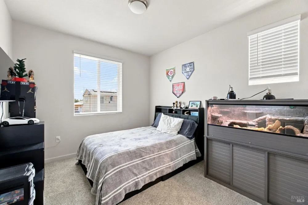 585 Shefford Drive Vacaville, CA 95687