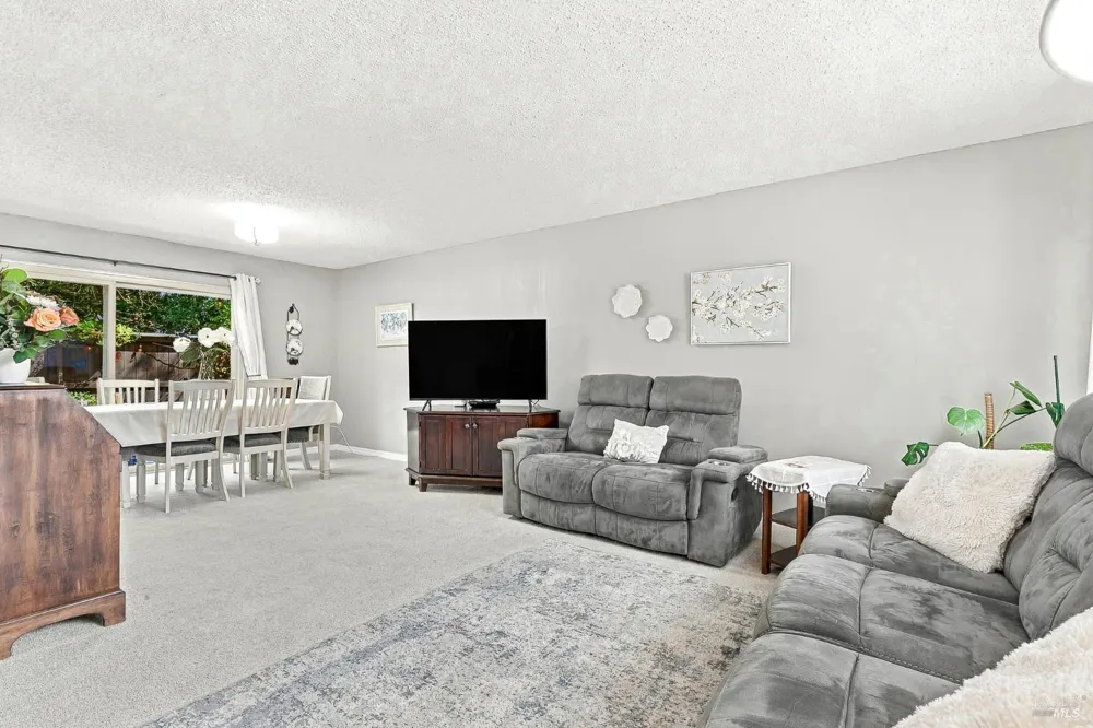 1764 Las Raposas Court Santa Rosa, CA 95409