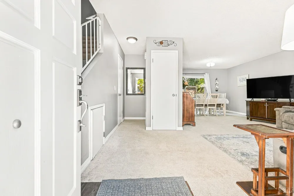 1764 Las Raposas Court Santa Rosa, CA 95409