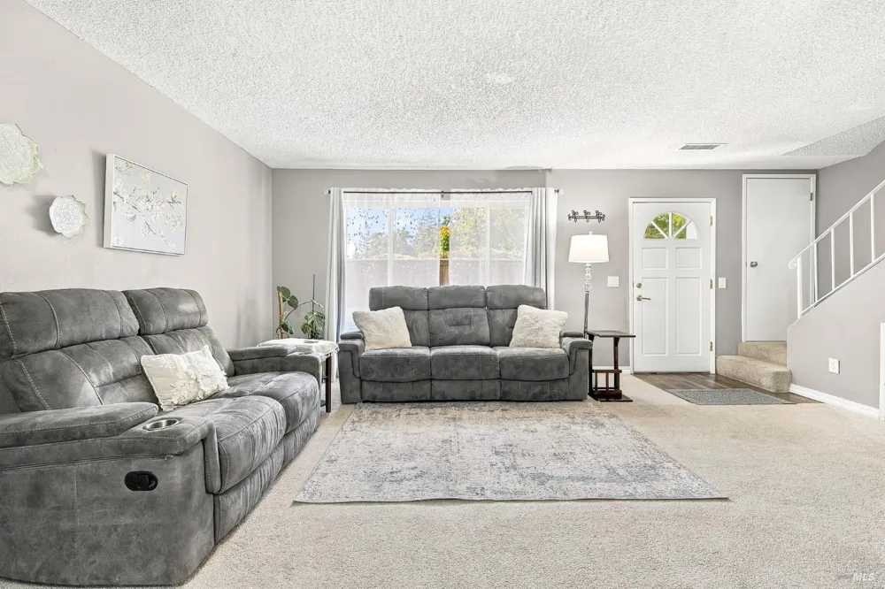 1764 Las Raposas Court Santa Rosa, CA 95409