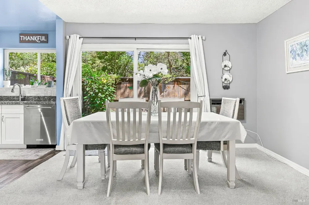 1764 Las Raposas Court Santa Rosa, CA 95409