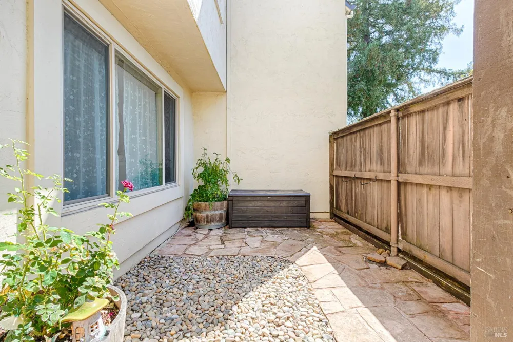 1764 Las Raposas Court Santa Rosa, CA 95409