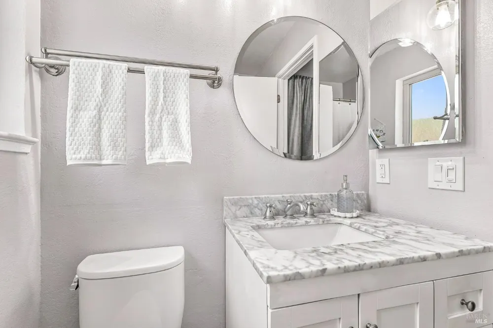 1764 Las Raposas Court Santa Rosa, CA 95409