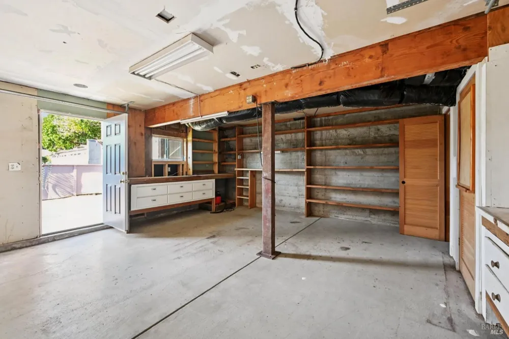 350 Ocean Parkway Bolinas, CA 94924