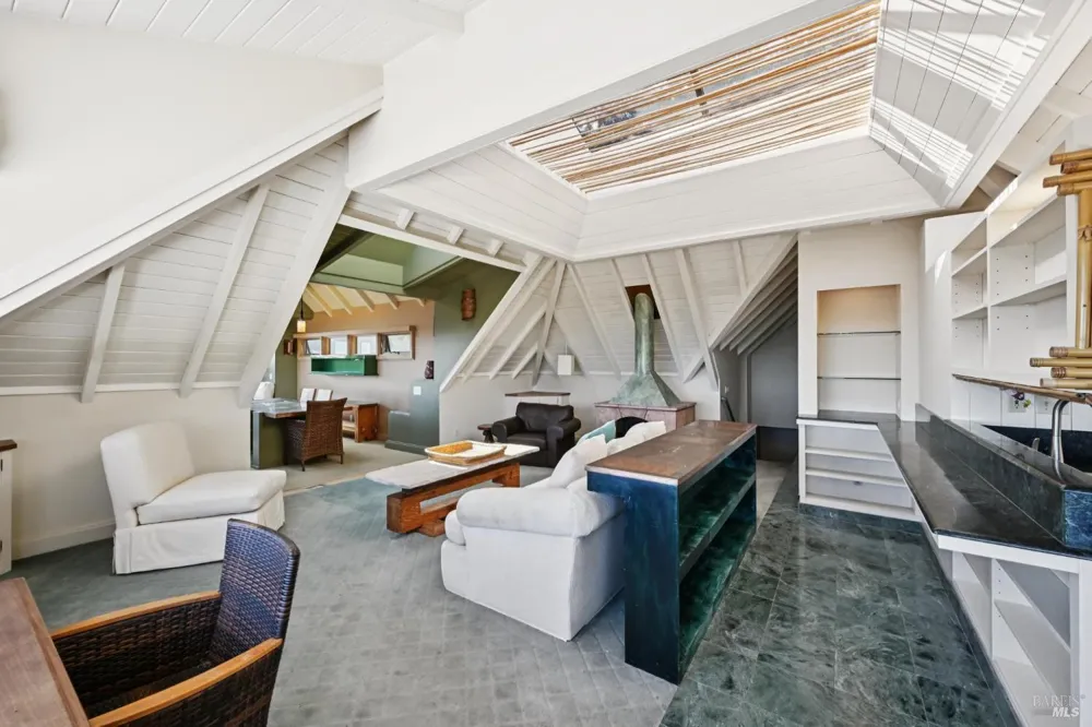 350 Ocean Parkway Bolinas, CA 94924