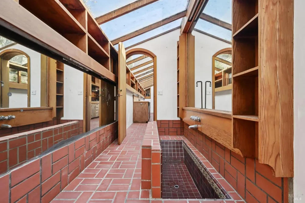 350 Ocean Parkway Bolinas, CA 94924