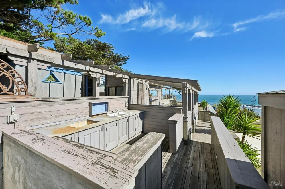 350 Ocean Parkway Bolinas, CA 94924