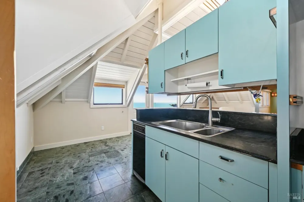 350 Ocean Parkway Bolinas, CA 94924