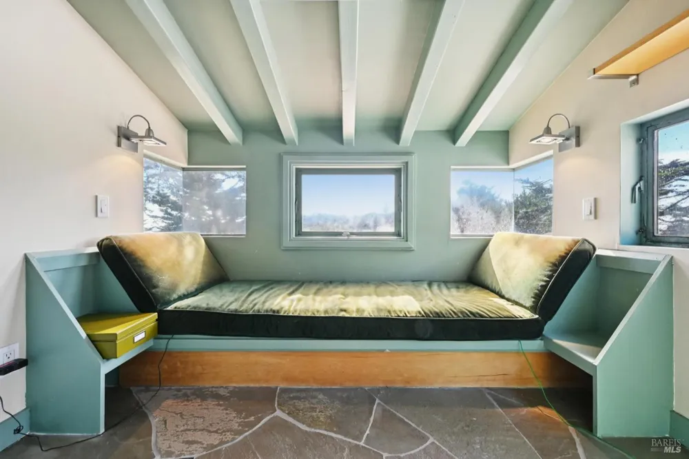 350 Ocean Parkway Bolinas, CA 94924