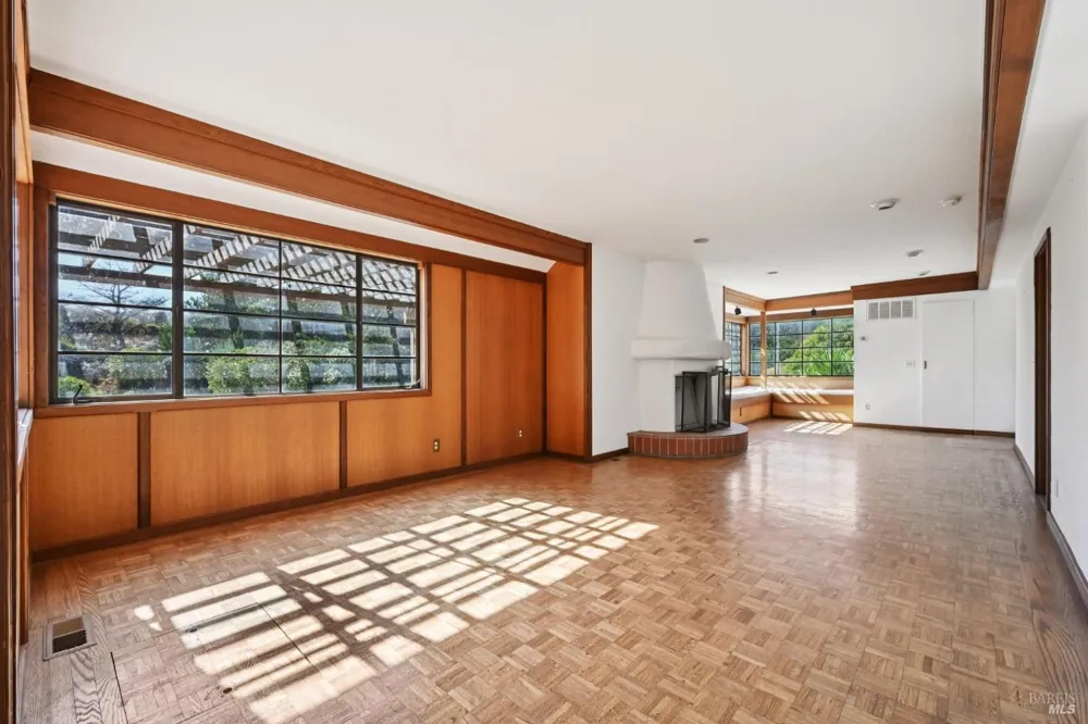 350 Ocean Parkway Bolinas, CA 94924