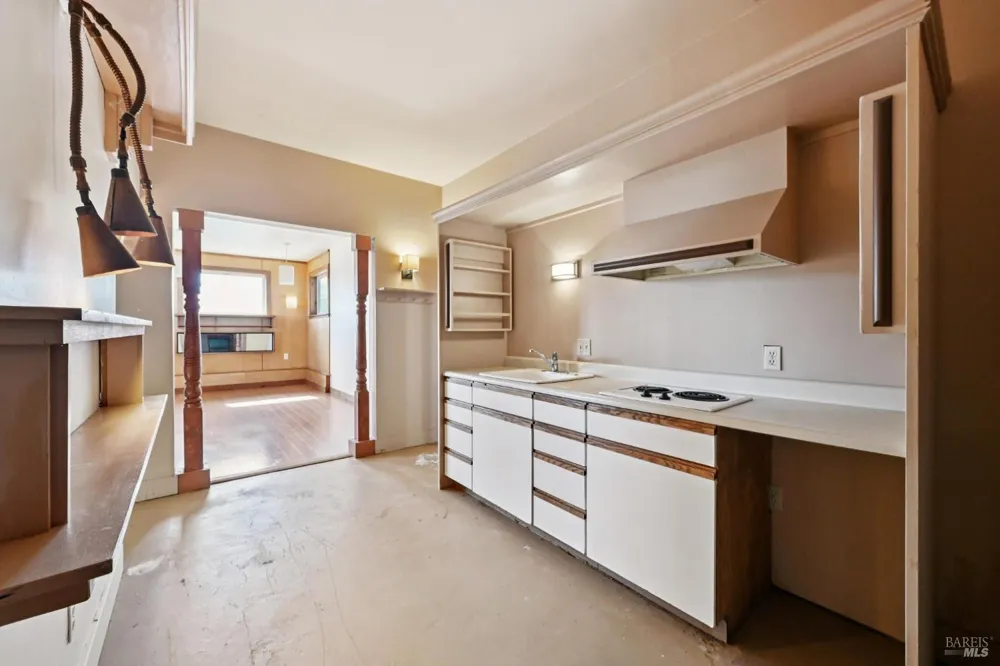 350 Ocean Parkway Bolinas, CA 94924