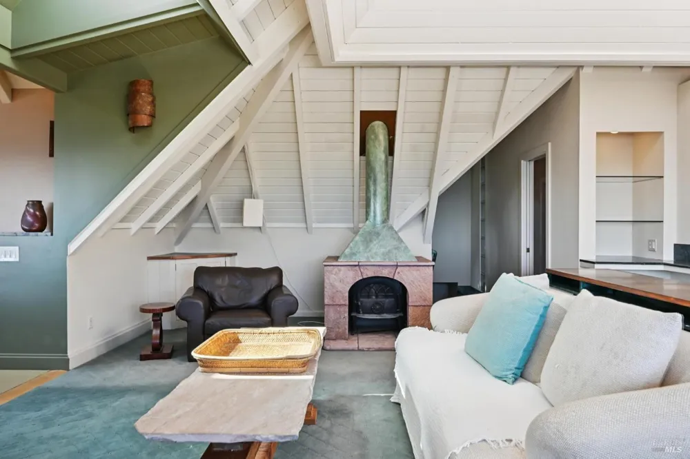 350 Ocean Parkway Bolinas, CA 94924