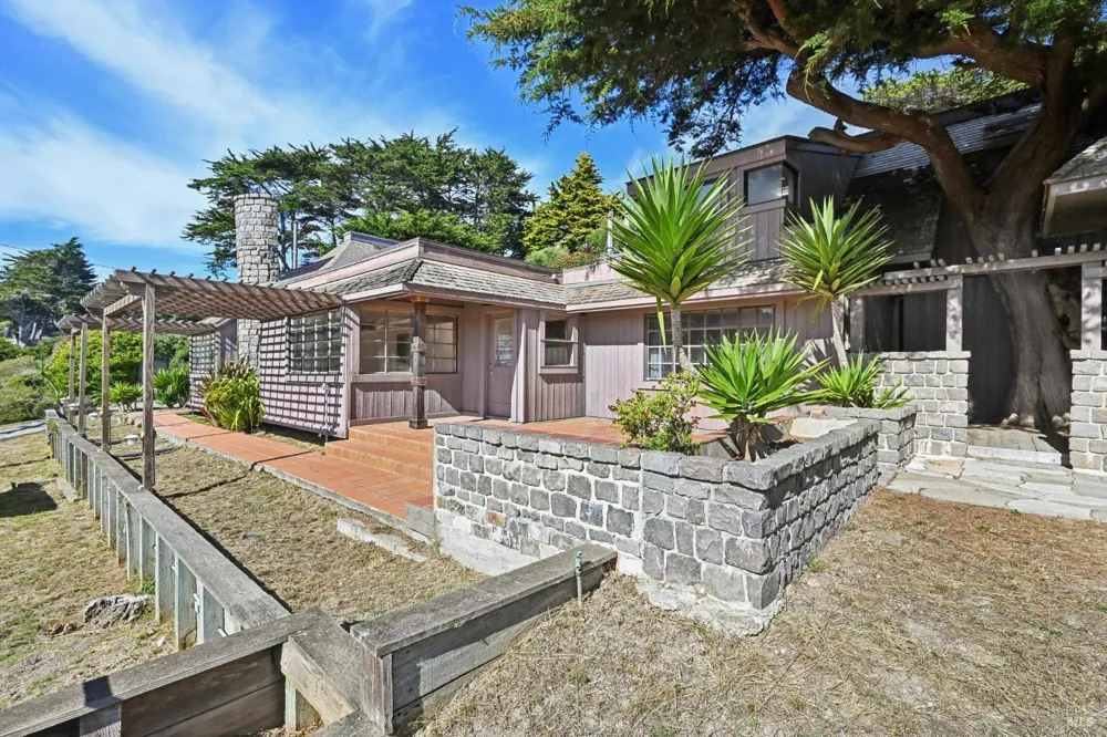 350 Ocean Parkway Bolinas, CA 94924