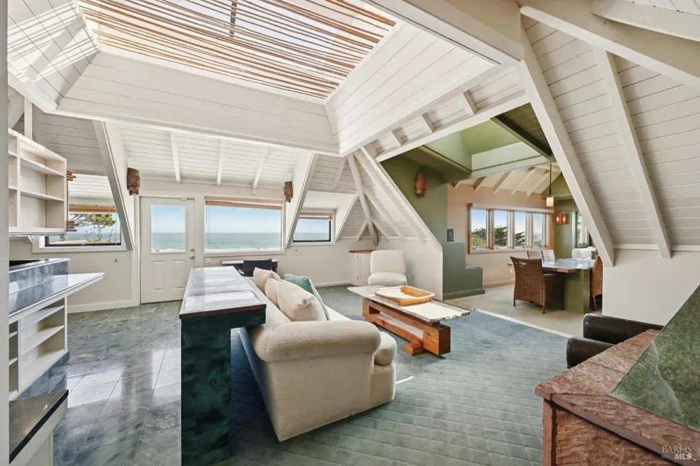 350 Ocean Parkway Bolinas, CA 94924