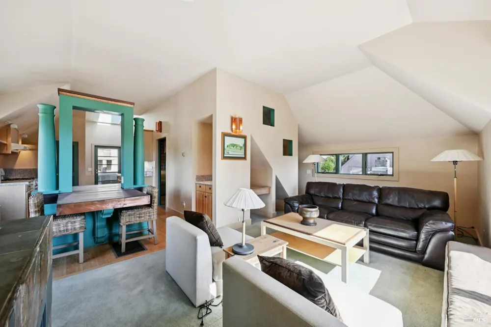 350 Ocean Parkway Bolinas, CA 94924