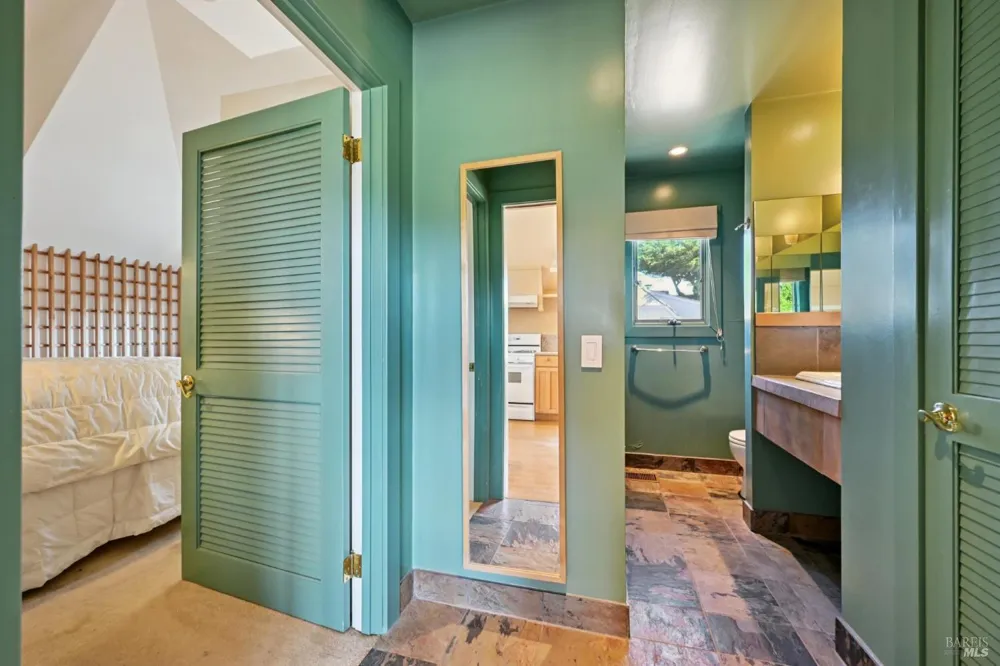 350 Ocean Parkway Bolinas, CA 94924