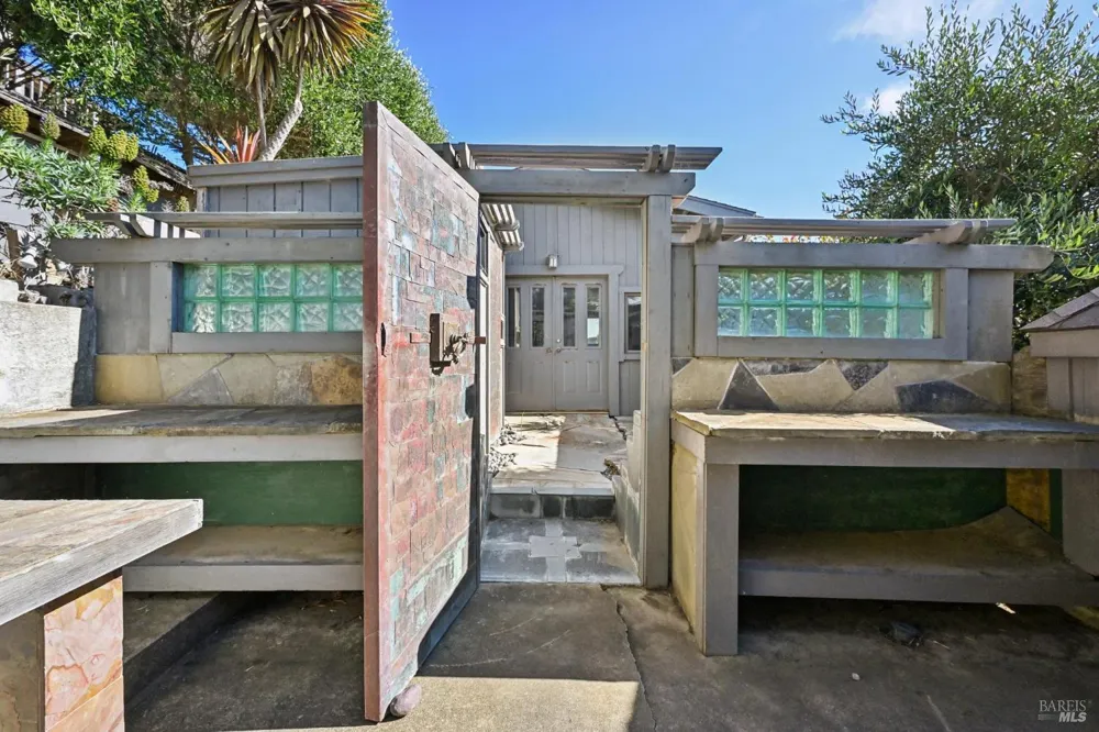 350 Ocean Parkway Bolinas, CA 94924