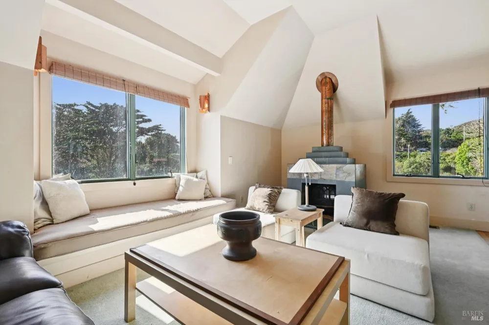 350 Ocean Parkway Bolinas, CA 94924