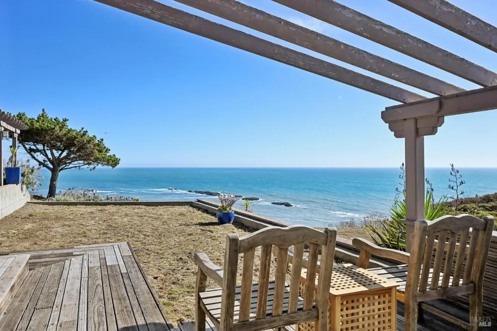 350 Ocean Parkway Bolinas, CA 94924