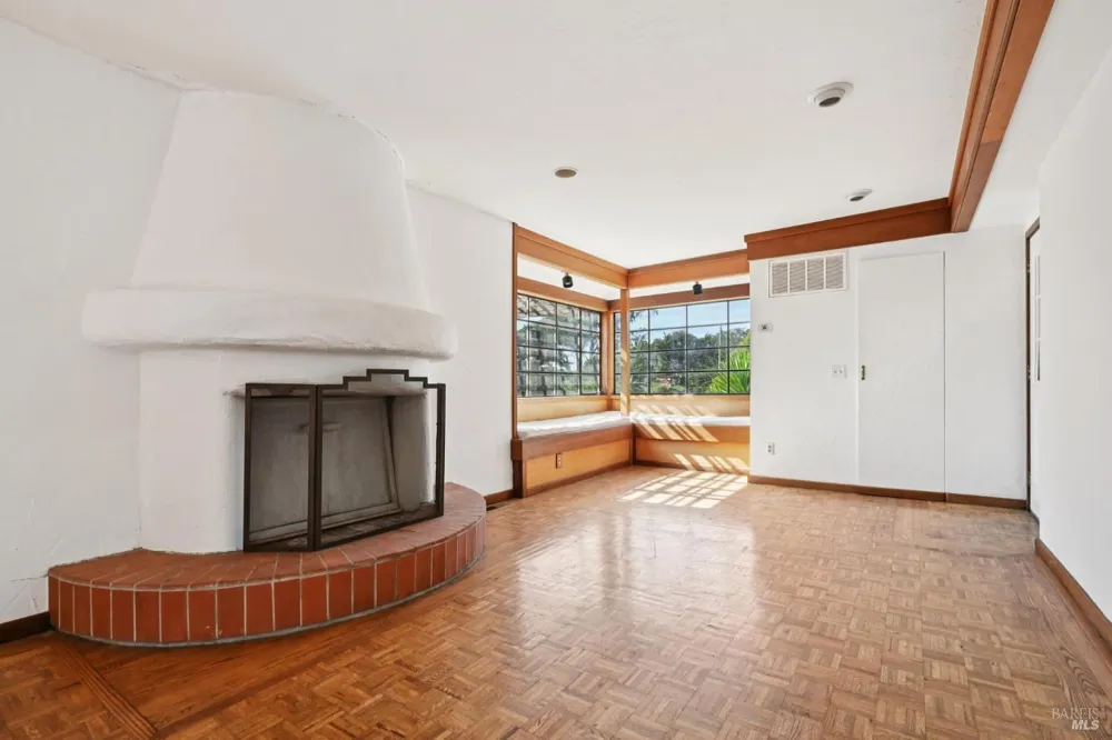 350 Ocean Parkway Bolinas, CA 94924