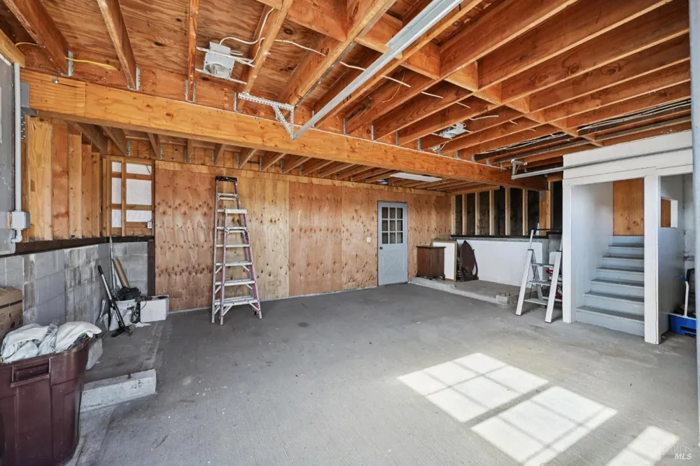 350 Ocean Parkway Bolinas, CA 94924