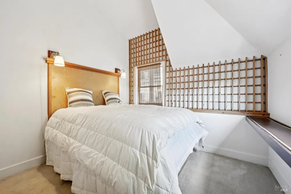 350 Ocean Parkway Bolinas, CA 94924