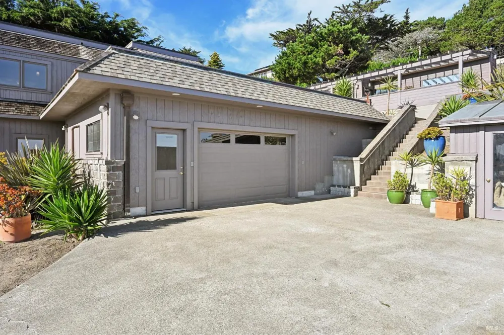350 Ocean Parkway Bolinas, CA 94924