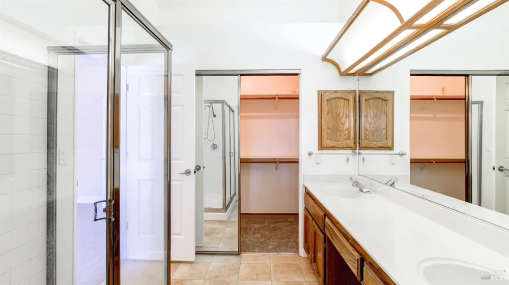 596 Rambleton Drive Vacaville, CA 95688