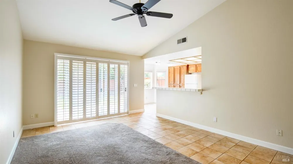 596 Rambleton Drive Vacaville, CA 95688