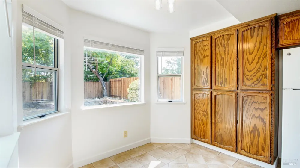 596 Rambleton Drive Vacaville, CA 95688