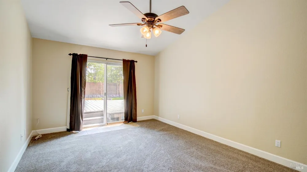 596 Rambleton Drive Vacaville, CA 95688
