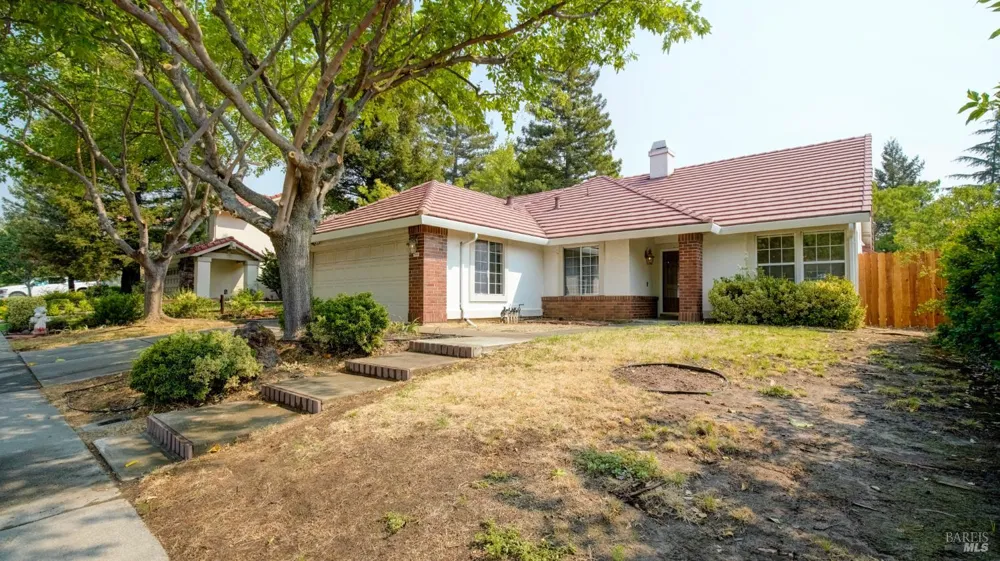 596 Rambleton Drive Vacaville, CA 95688