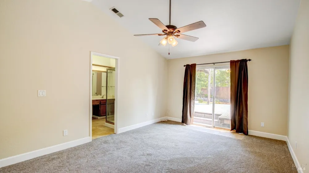 596 Rambleton Drive Vacaville, CA 95688