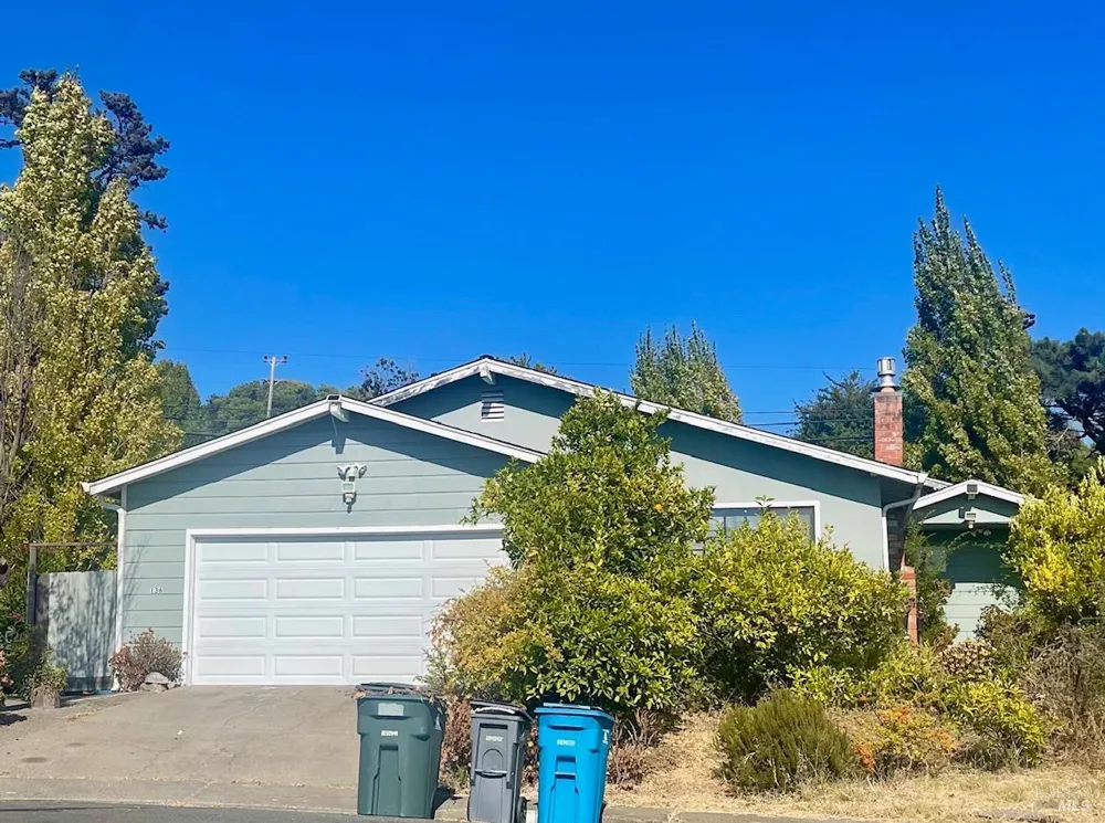136 Cardinal Lane Vallejo, CA 94589