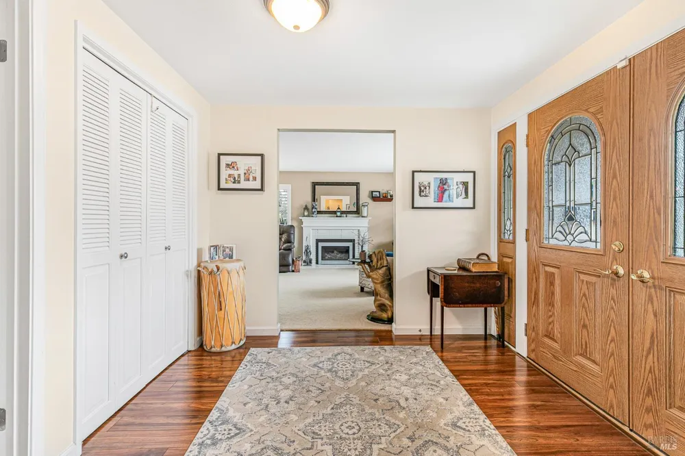 7125 Fairfield Drive Santa Rosa, CA 95409