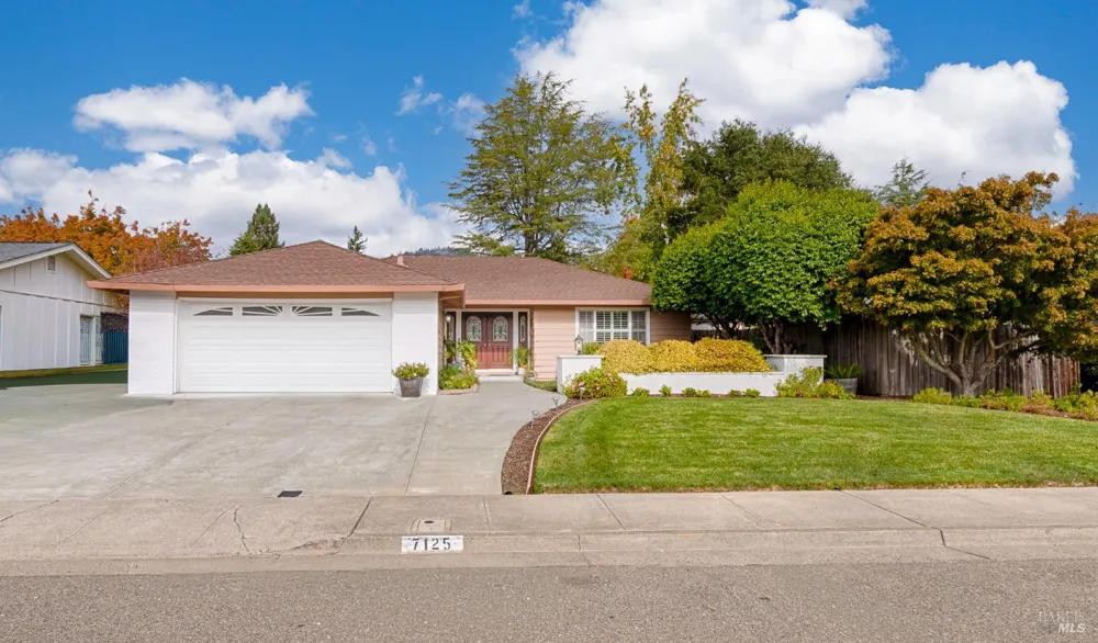 7125 Fairfield Drive Santa Rosa, CA 95409