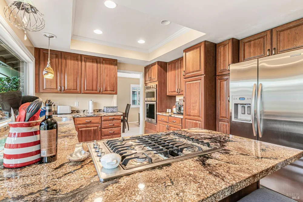 7125 Fairfield Drive Santa Rosa, CA 95409