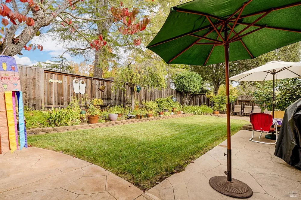 7125 Fairfield Drive Santa Rosa, CA 95409