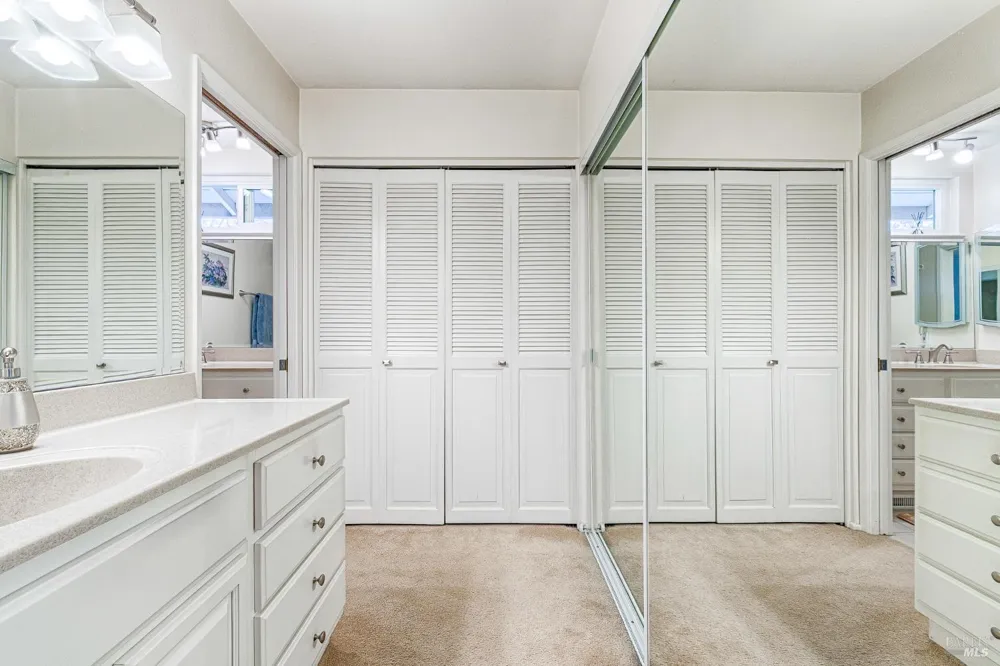 7125 Fairfield Drive Santa Rosa, CA 95409