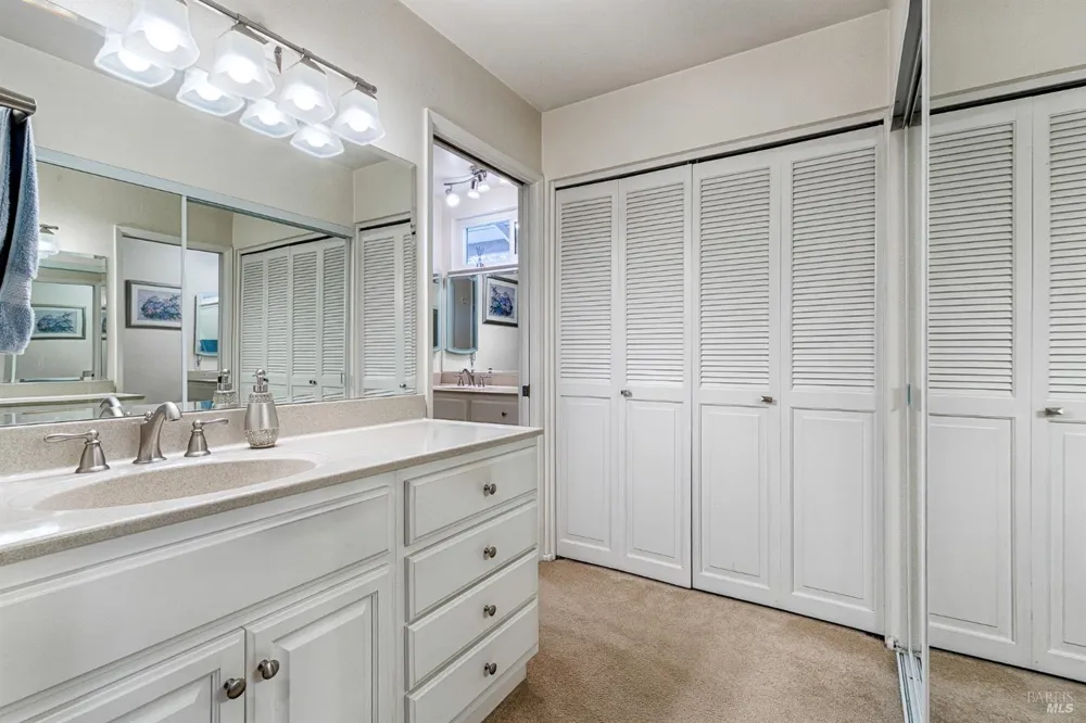 7125 Fairfield Drive Santa Rosa, CA 95409