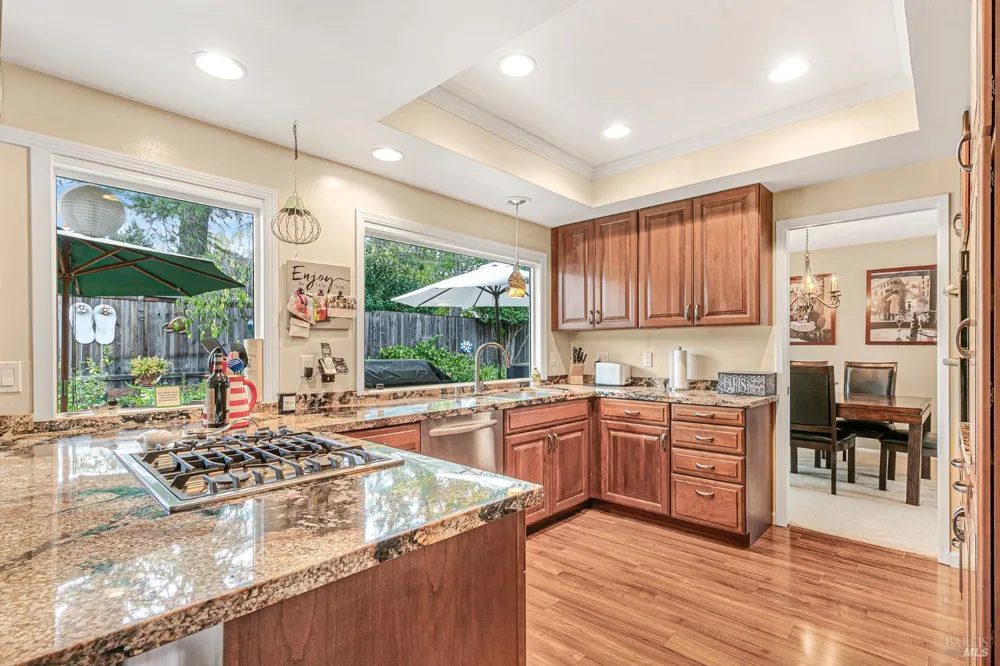 7125 Fairfield Drive Santa Rosa, CA 95409