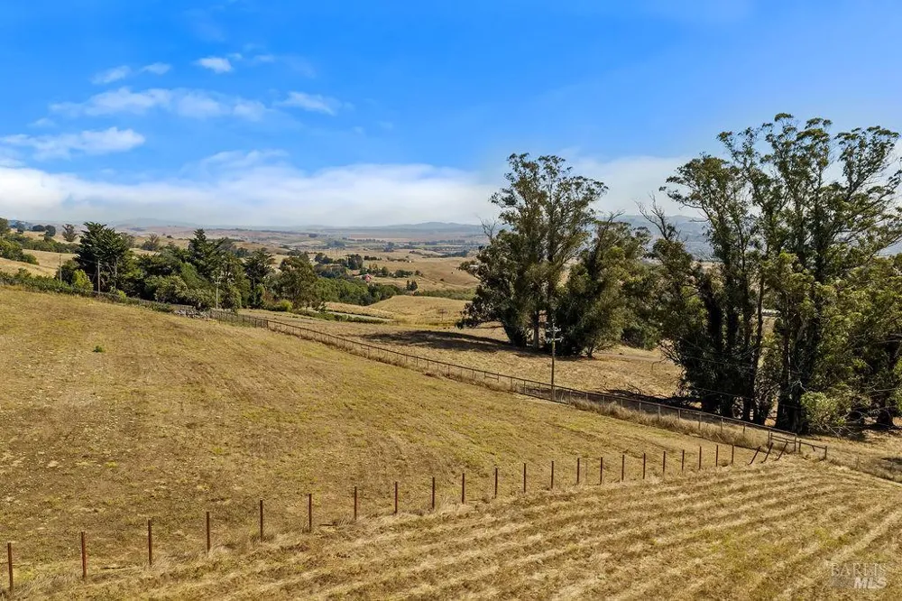 4663 Hillsborough Drive Petaluma, CA 94954