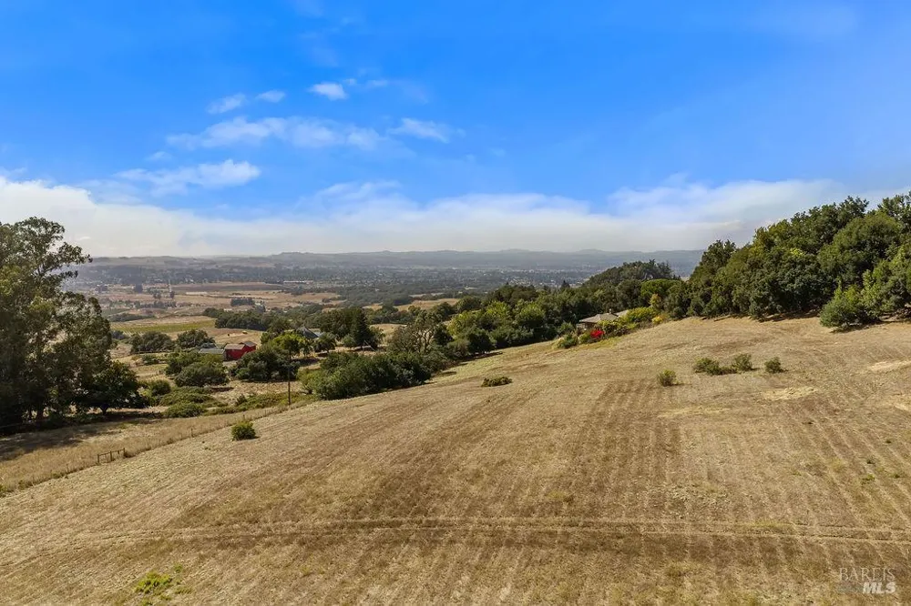 4663 Hillsborough Drive Petaluma, CA 94954