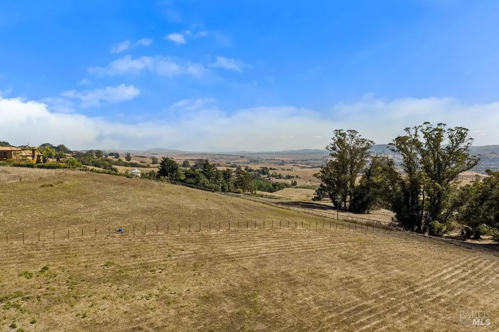 4663 Hillsborough Drive Petaluma, CA 94954