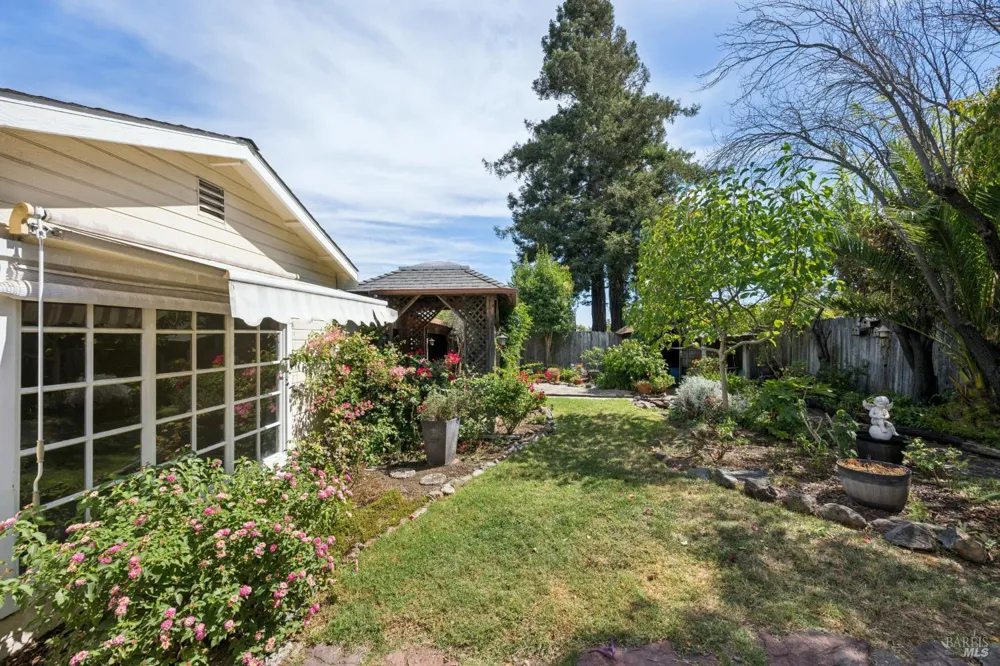 412 Cortez Drive Petaluma, CA 94954