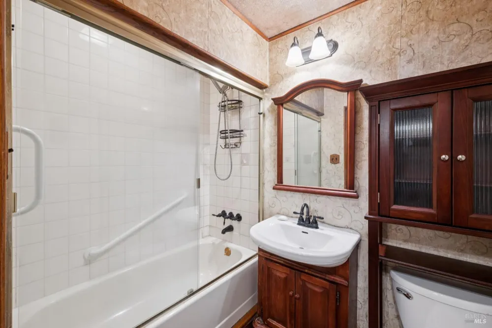 412 Cortez Drive Petaluma, CA 94954