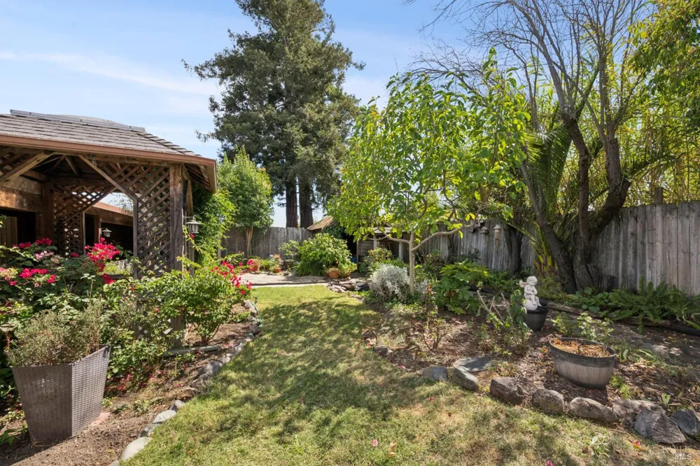 412 Cortez Drive Petaluma, CA 94954