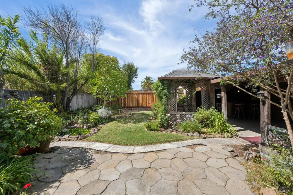 412 Cortez Drive Petaluma, CA 94954